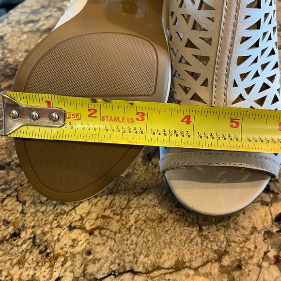 Dressy open toe heel’s - Picture 4 of 11